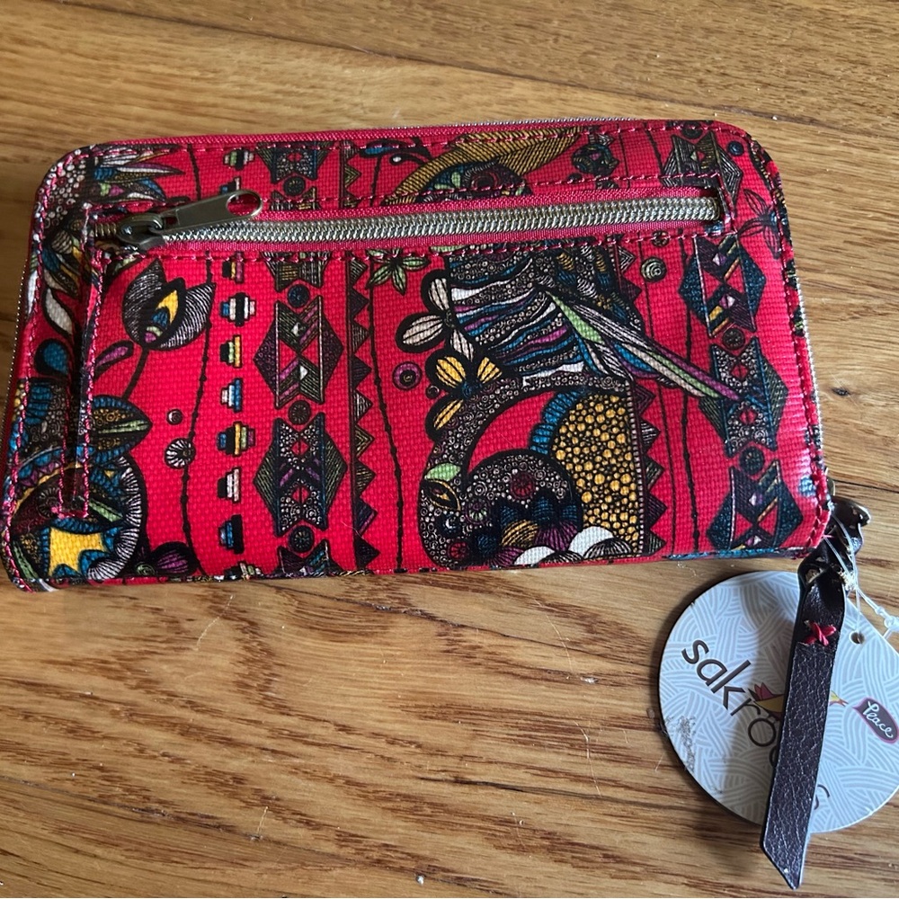 Sakroots Red and Gold Women's Clutch, NWT, so many zippers and pockets! - Picture 2 of 5